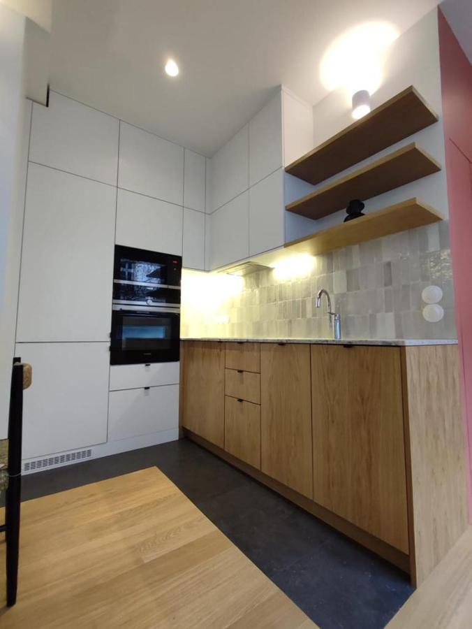 Suite Confortable Sur Le Canal Saint-Martin / Republique Paris Exterior photo