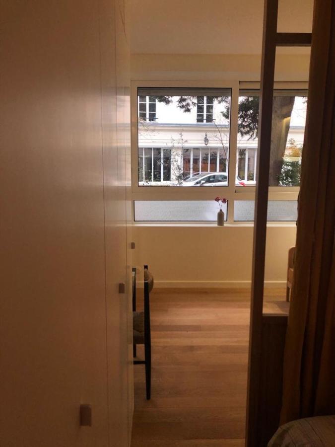 Suite Confortable Sur Le Canal Saint-Martin / Republique Paris Exterior photo